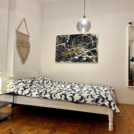 Sweet Spot: & Cozy Sofia