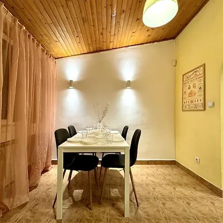 Sweet Spot: & Cozy